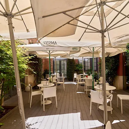 The Book Factory Hostel By Gaiarooms-2